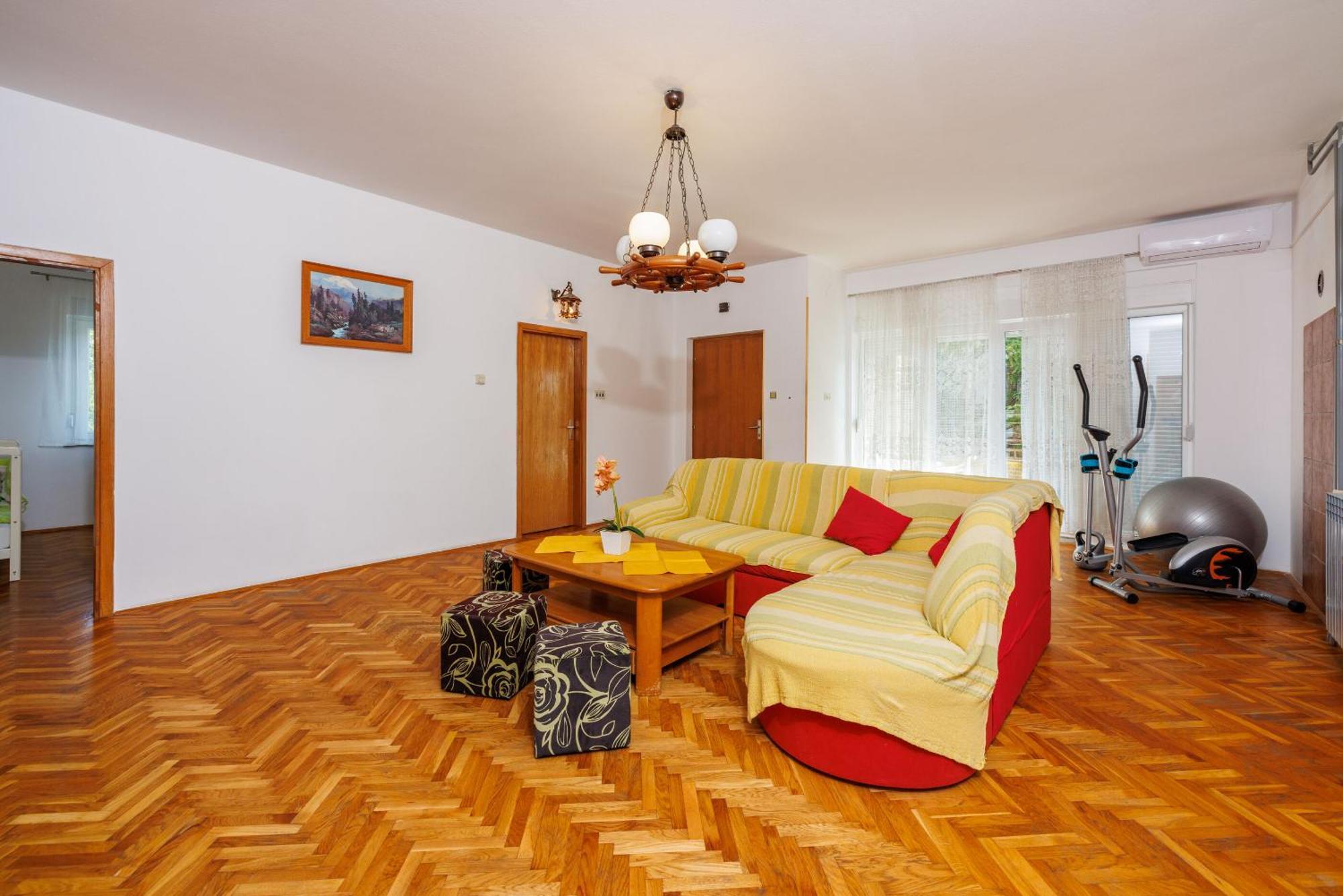 Apartments Davorka Криквеница Екстериор снимка